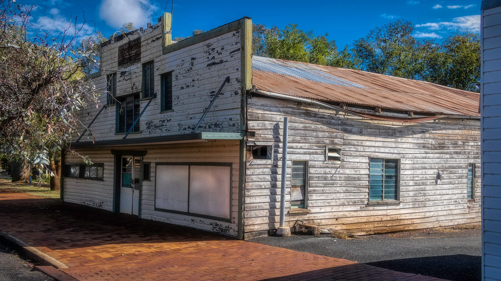 The Astor Theatre, Surat