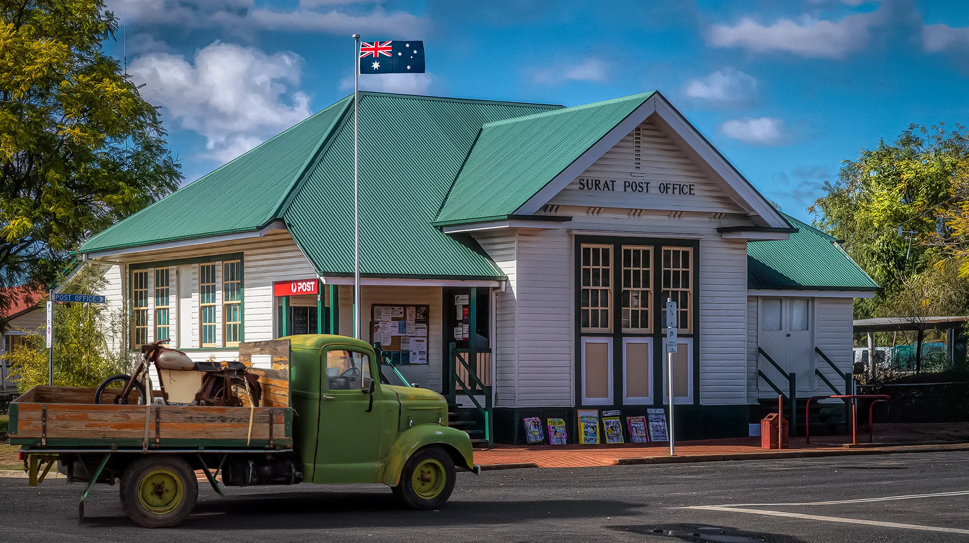The Surat Post Office - SuggPix